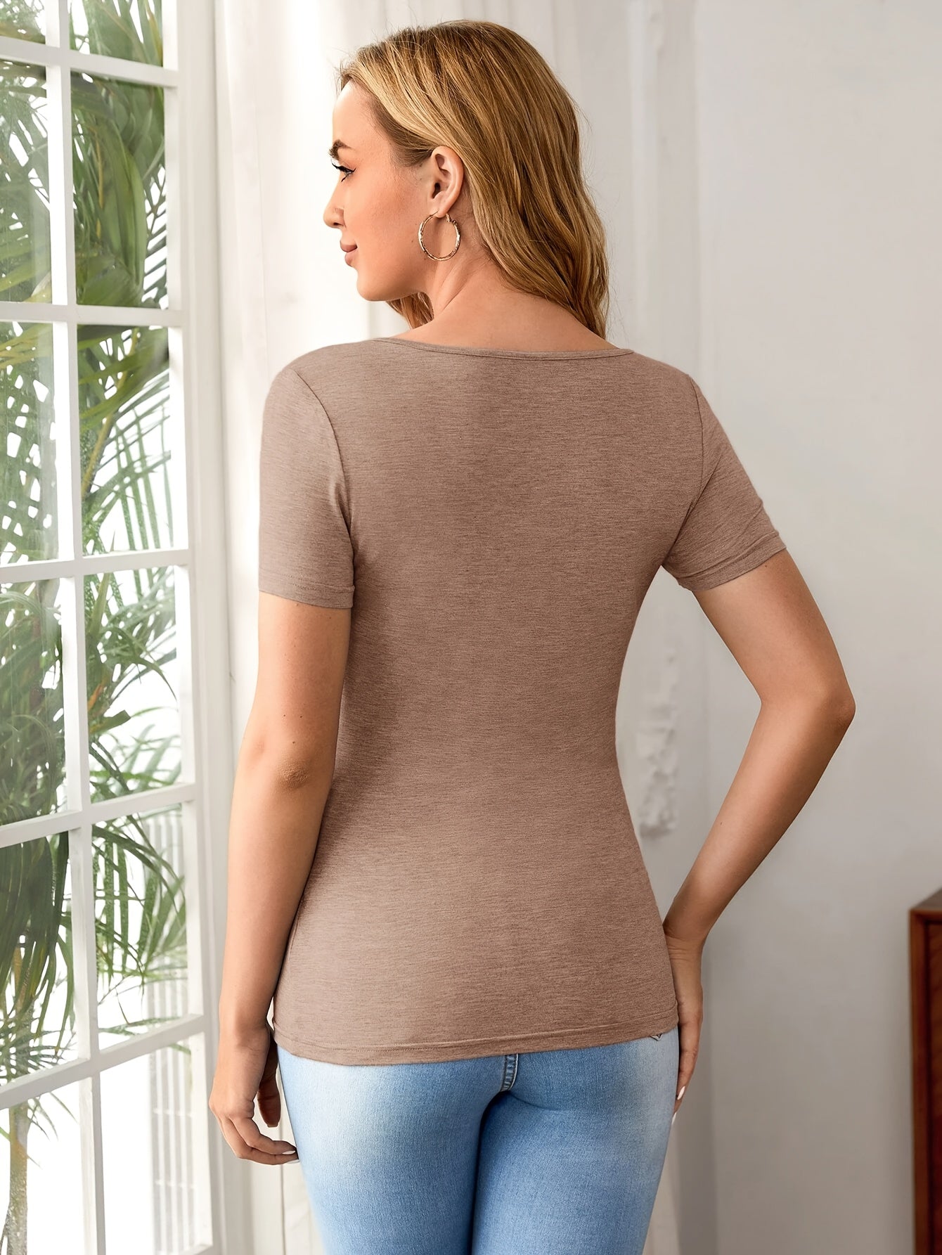 Full Coverage Back View of Casual Short Sleeve Maternity Tee - Essential Basic Style - Fanghuang