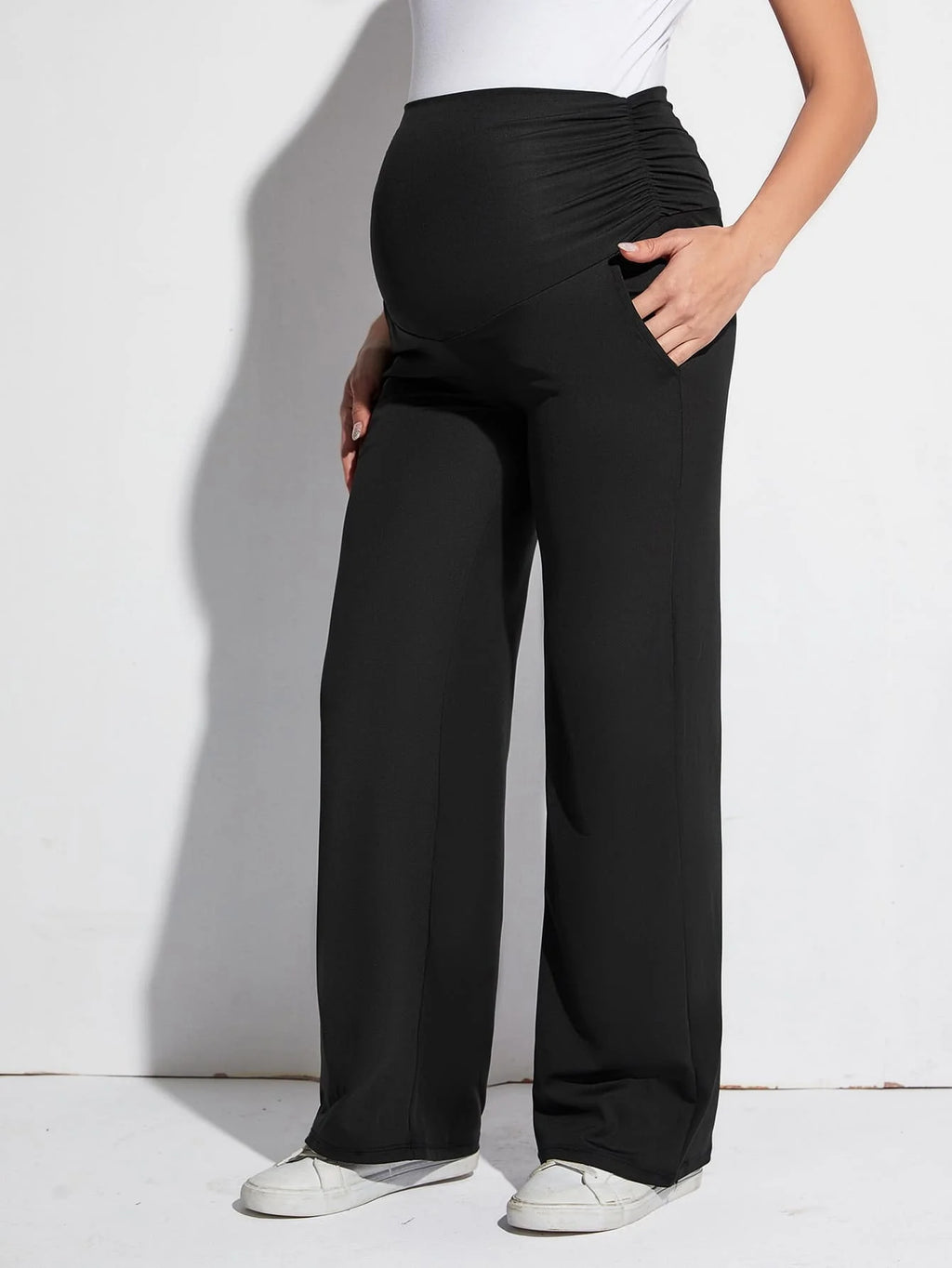 Functional Side Pockets on Wide-Leg Maternity Pants - Convenient Storage for Daily Essentials - Fanghuang