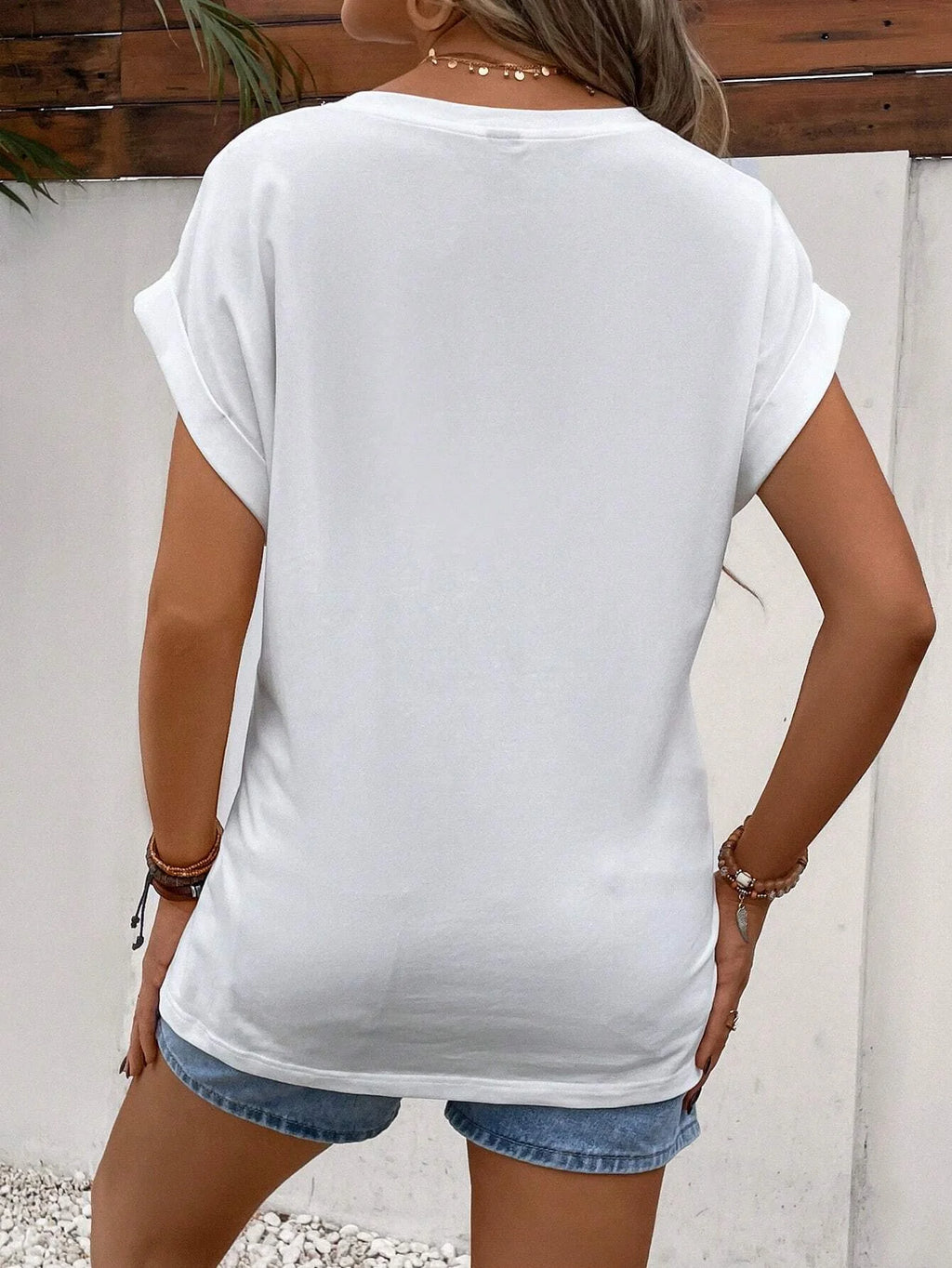 Soft and Breathable White Fabric of Loose Maternity Wear - Lightweight Summer Style - Fanghuang